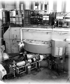 Photo of u400 cyclotron